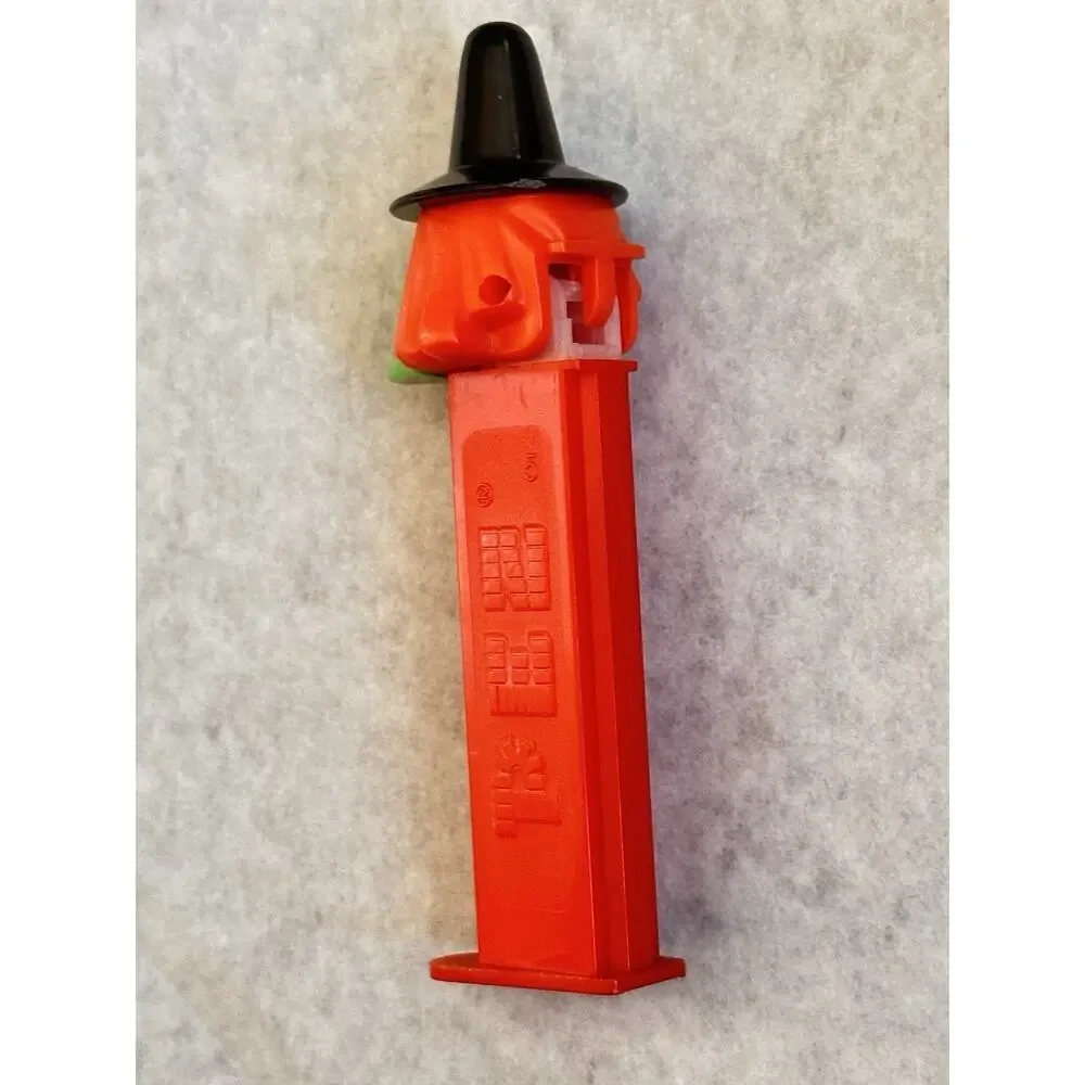 D22 Vintage Pez 1990’s Witch 4.9 Slovenia With Feet Preowned